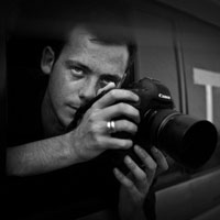 Фотограф Реми Ошлик, победитель World Press Photo, убит в Сирии 