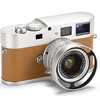 Leica и Hermes выпустили новую фотокамеру